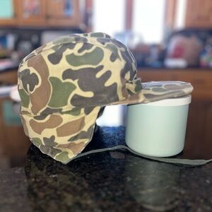 Eddie Bauer Camouflage Trapper Hat with Ear Flaps. Goose Down filling. Vintage.